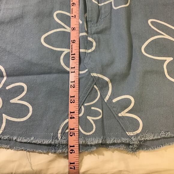 BAILEY ROSE SZ XS light blue denim distressed daisy print mini skirt NWT B86 - Picture 5 of 10